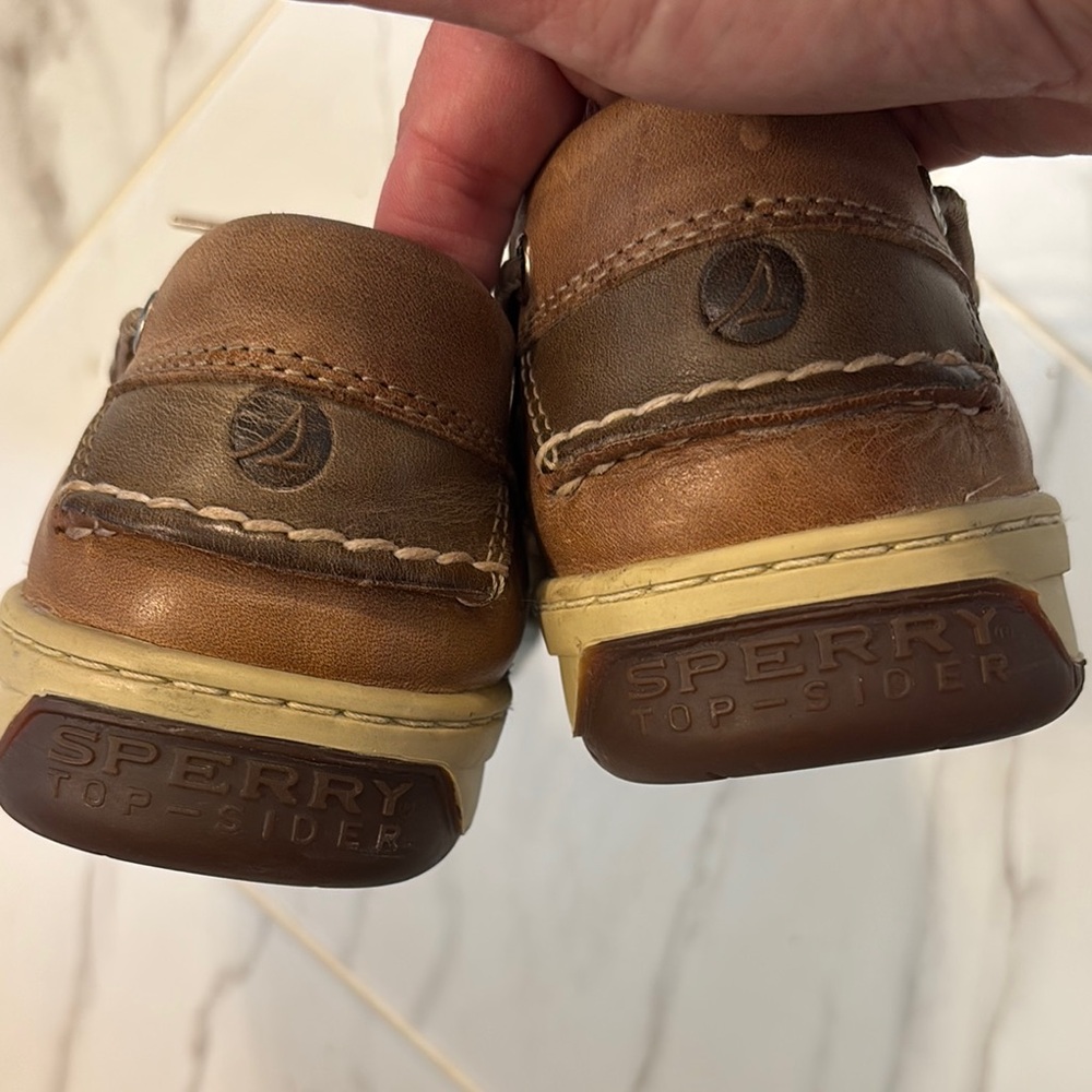 Sperry Brown Leather Boat Shoes with Moccasin Construction - Picture 5 of 7